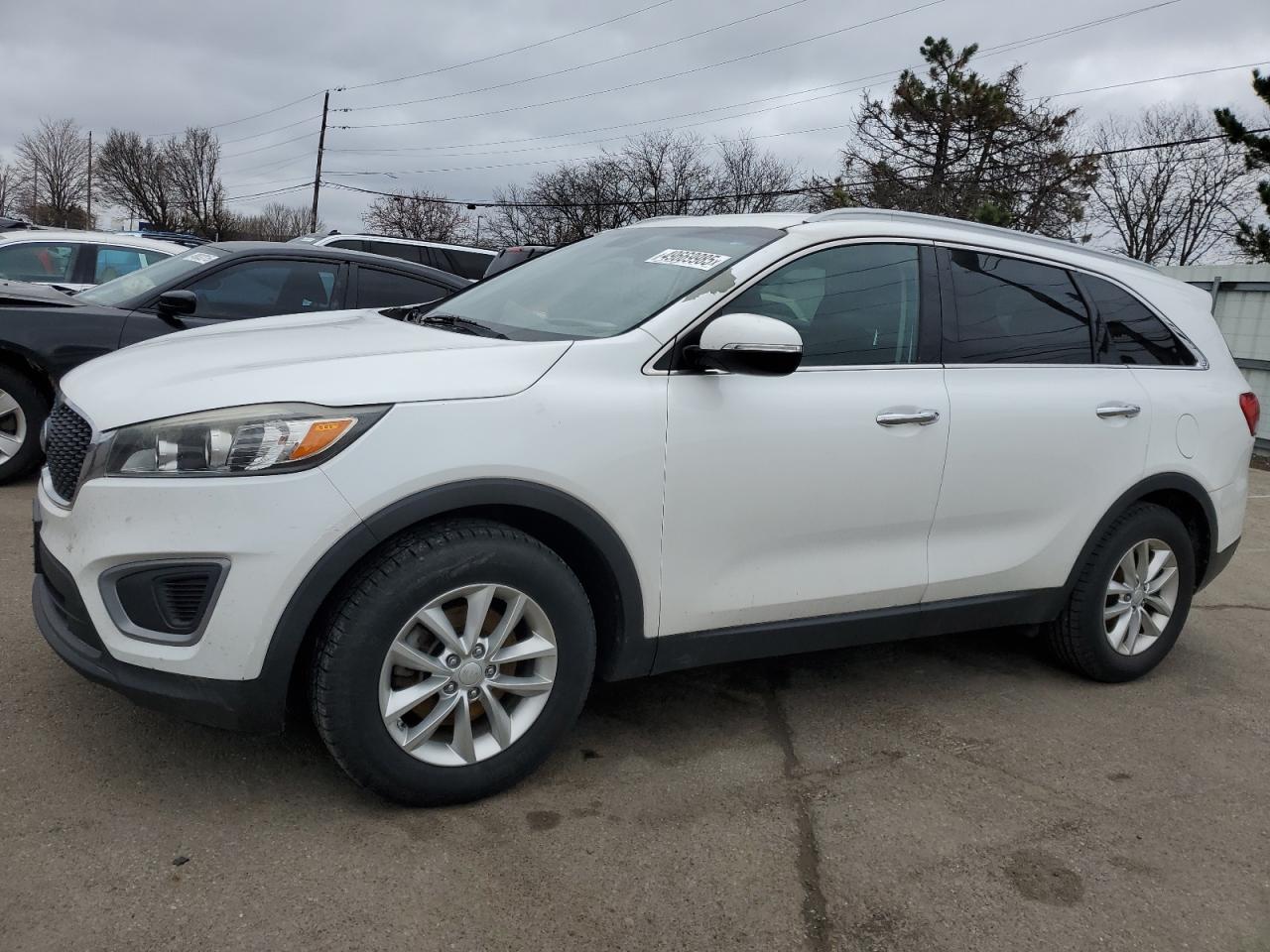 KIA SORENTO LX 2016