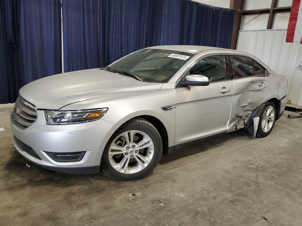 FORD TAURUS SEL 2018