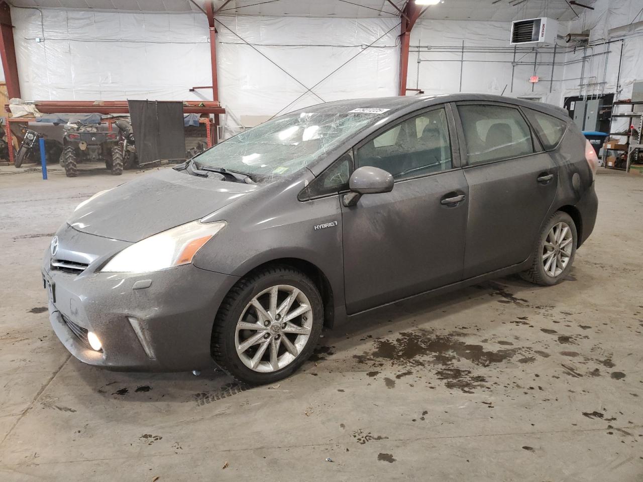 TOYOTA PRIUS V 2013