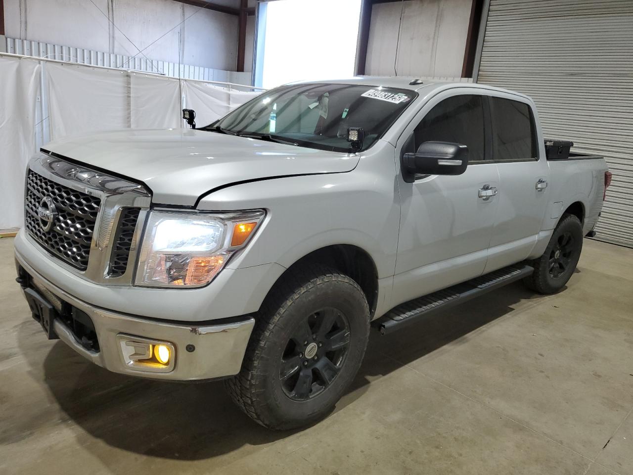 NISSAN TITAN SV 2018