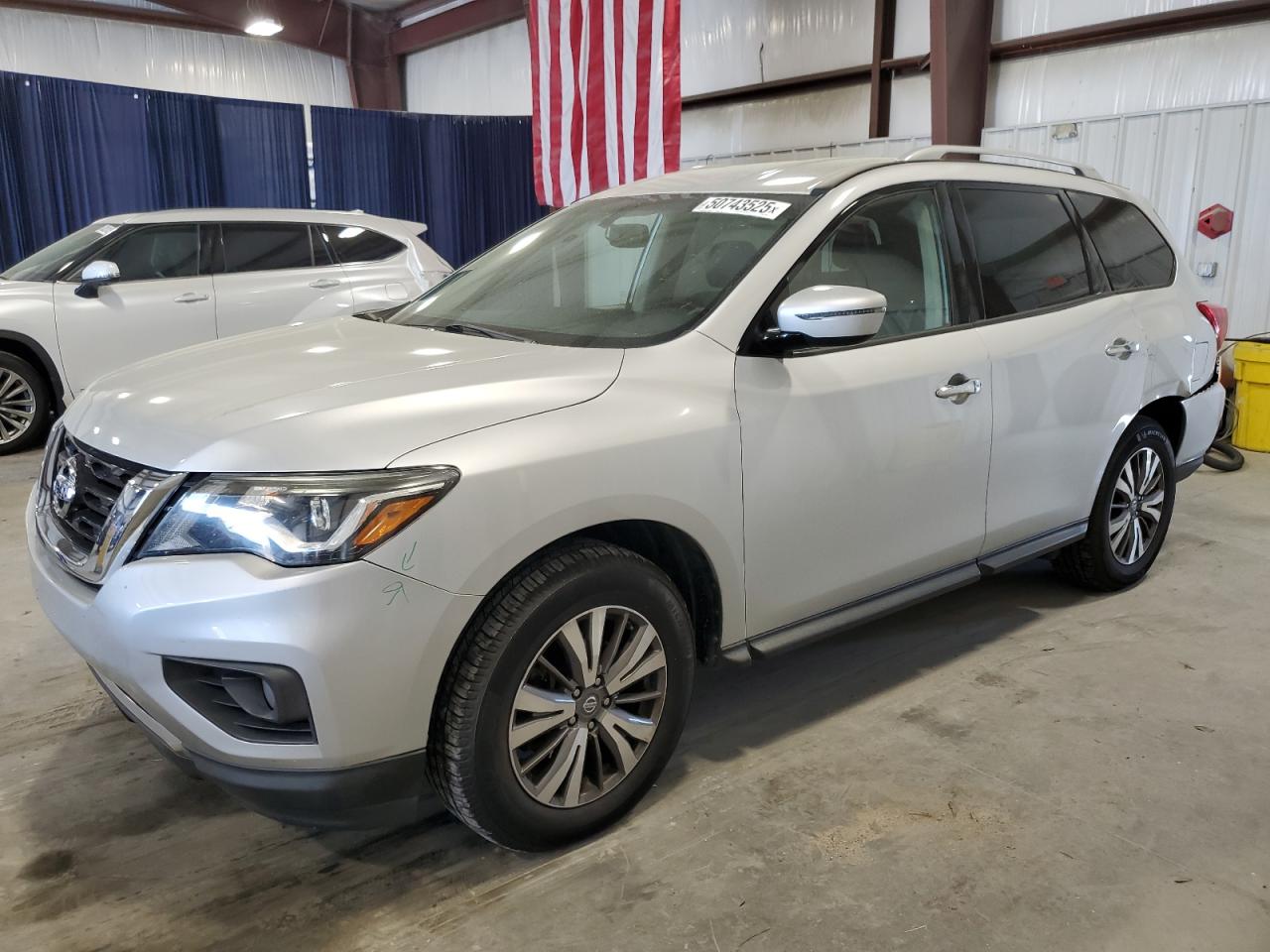 NISSAN PATHFINDER 2018