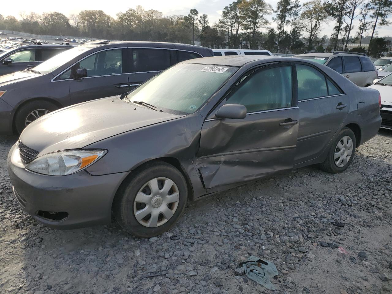 TOYOTA CAMRY LE 2004
