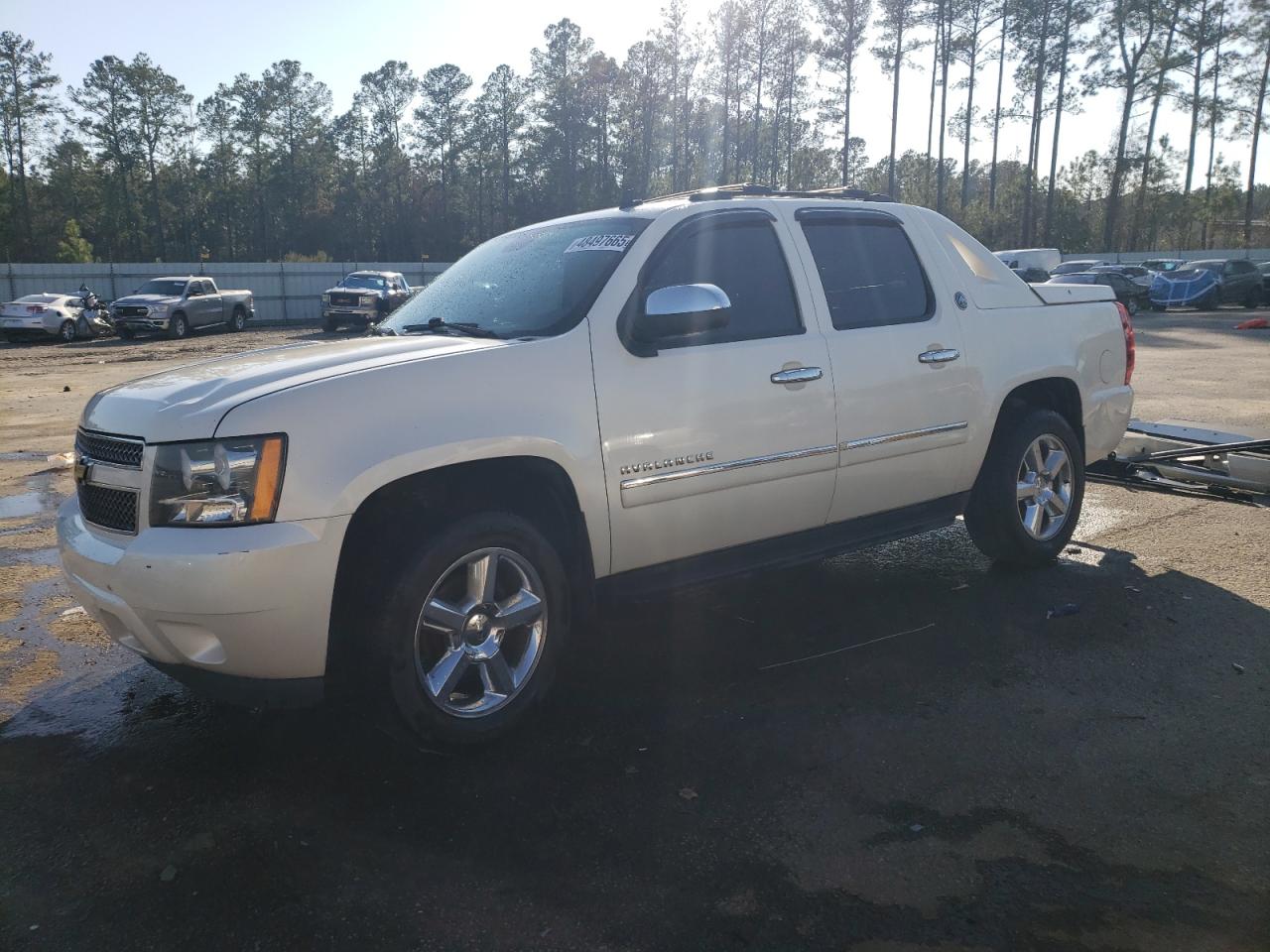CHEVROLET AVALANCHE 2013