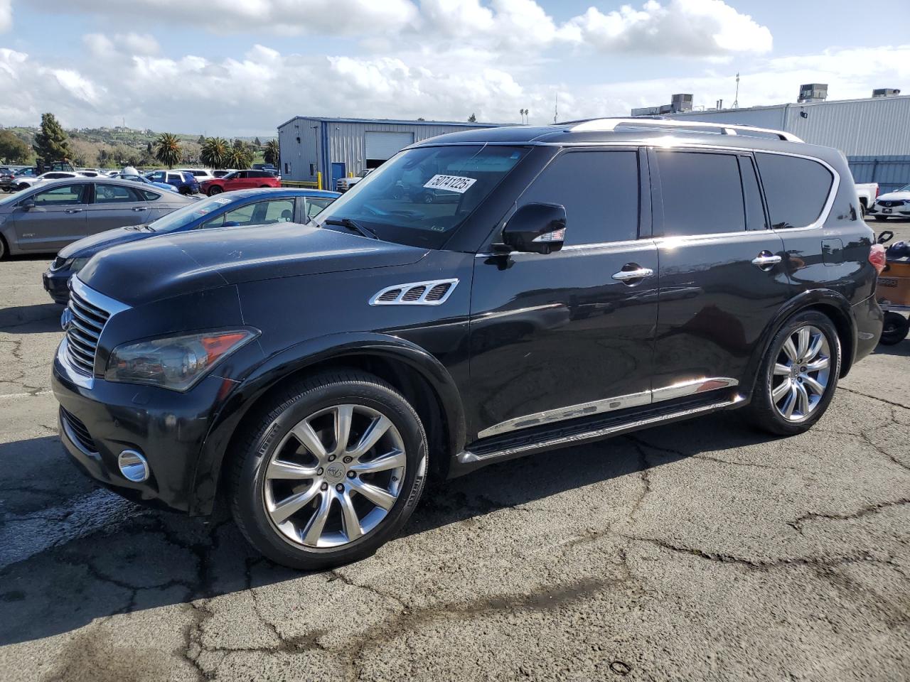 INFINITI QX56 2011