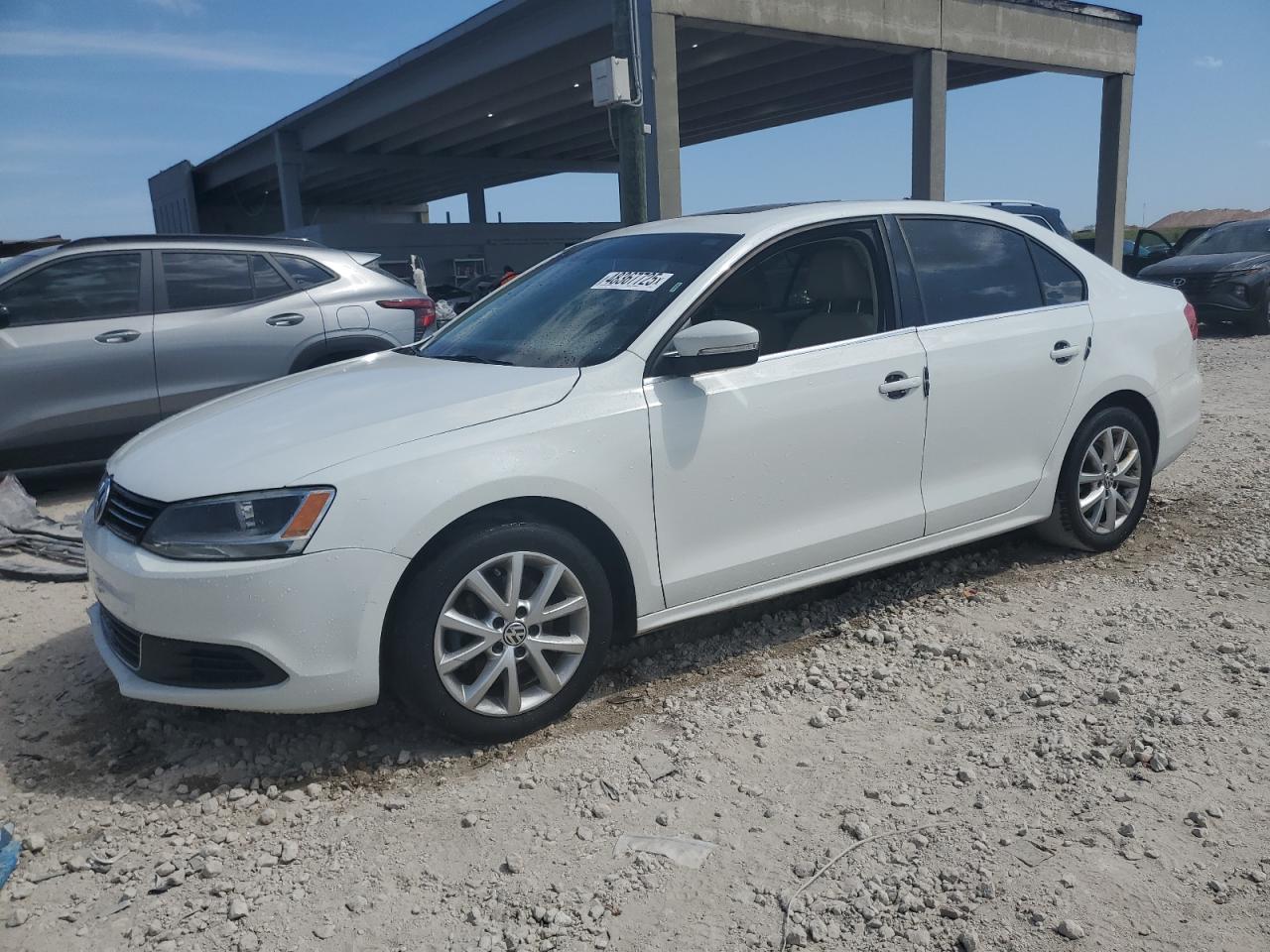 VOLKSWAGEN JETTA SE 2014