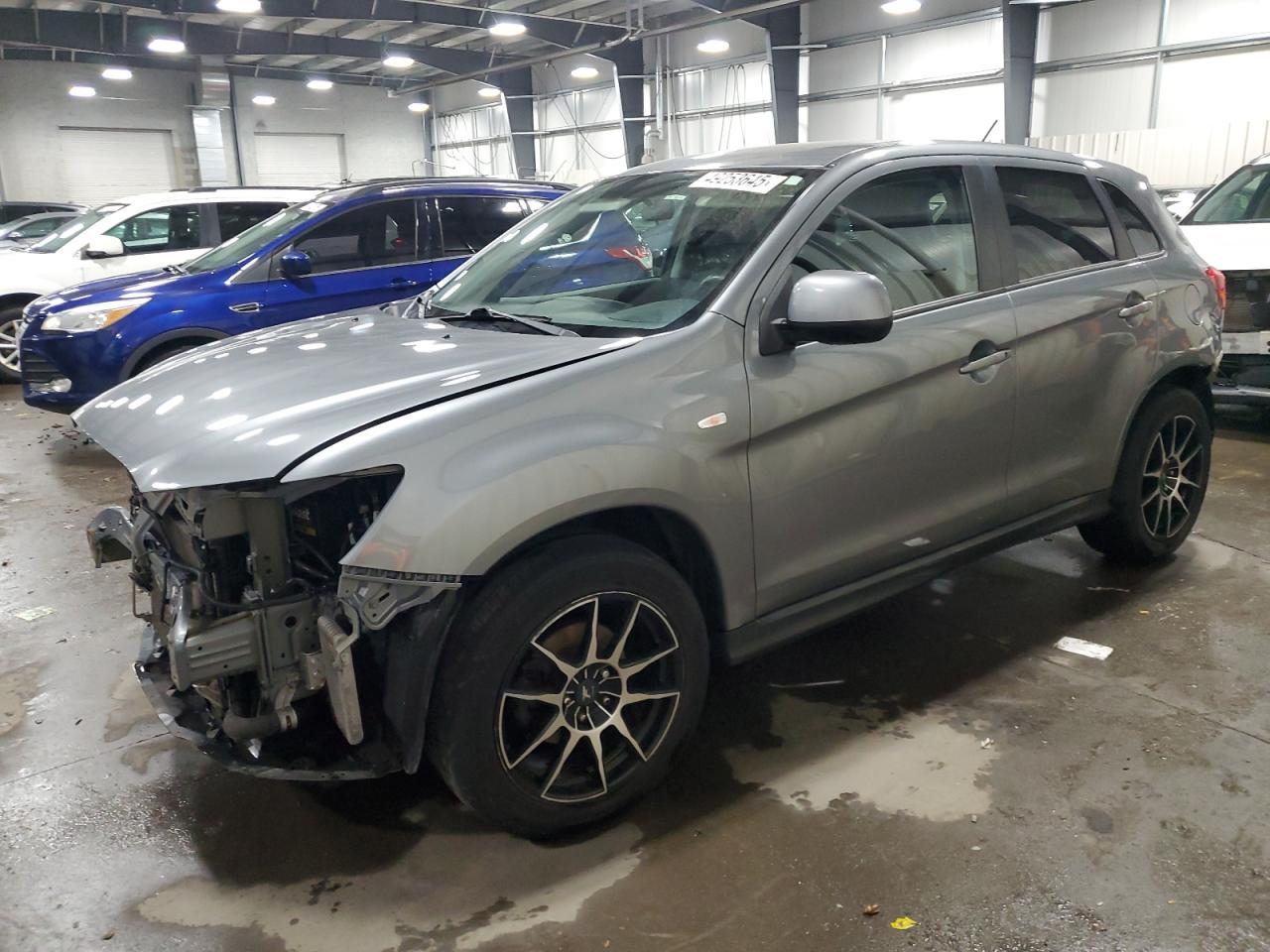 MITSUBISHI OUTLANDER 2015