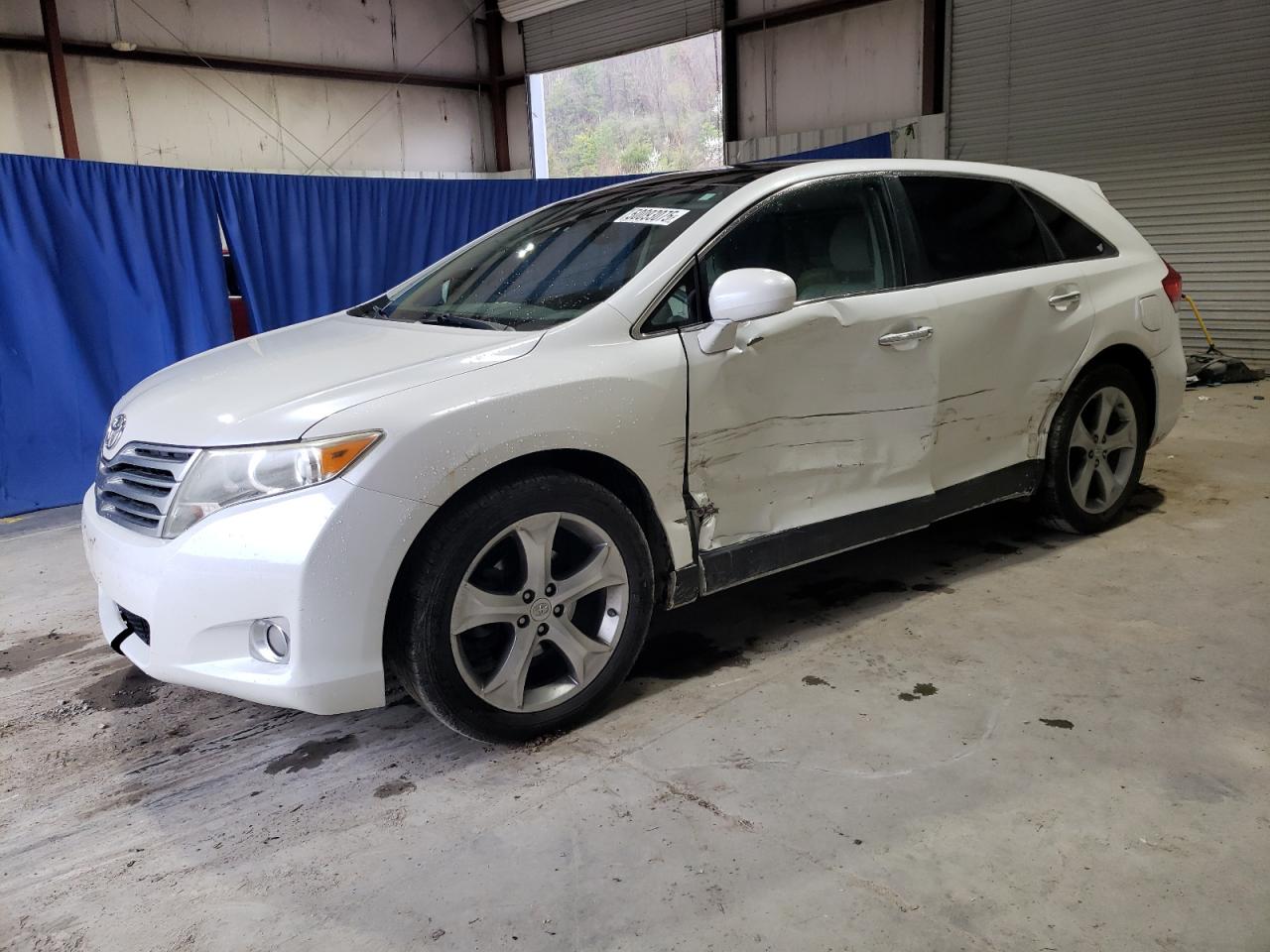 TOYOTA VENZA 2011