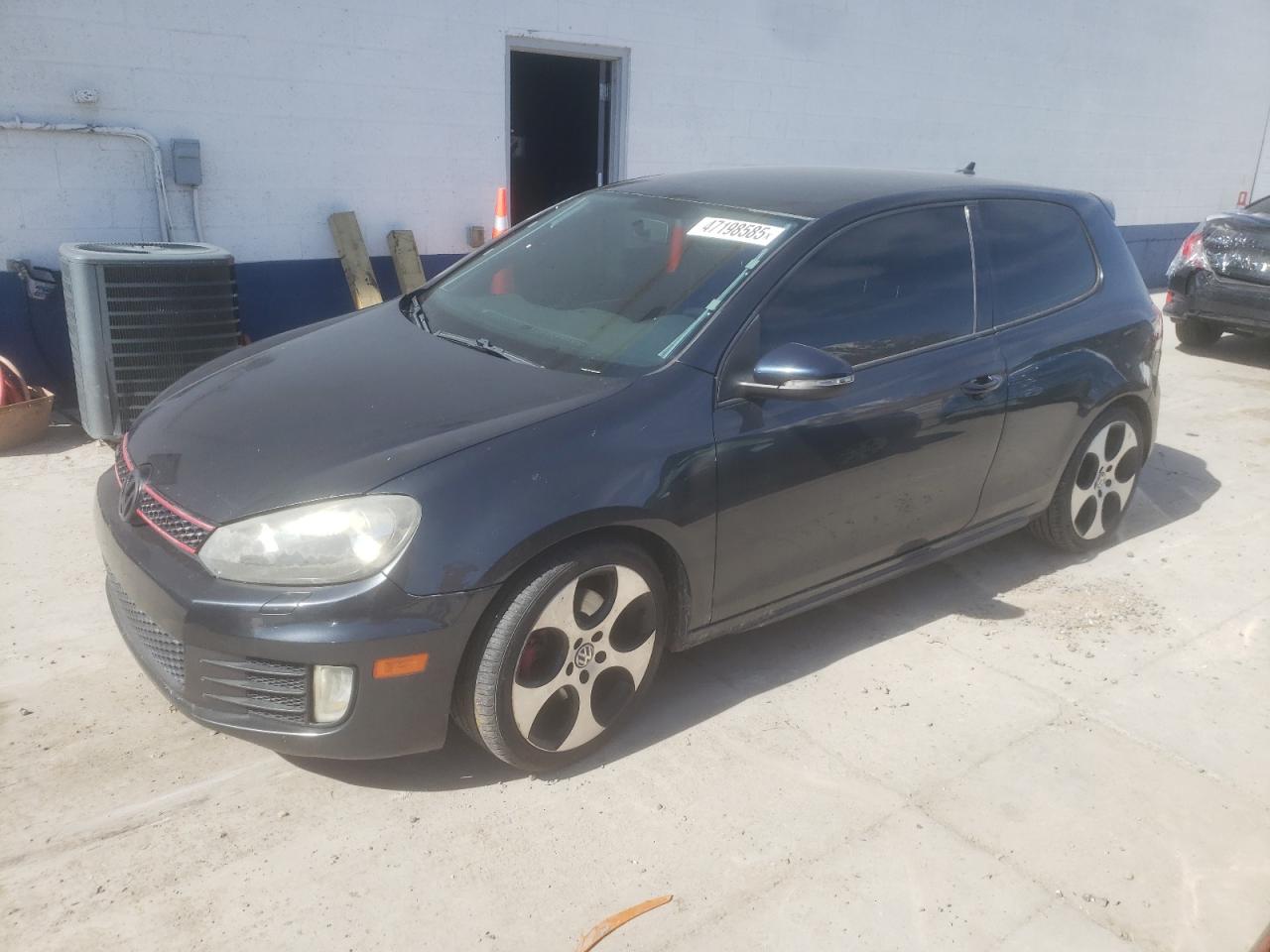 VOLKSWAGEN GTI 2011