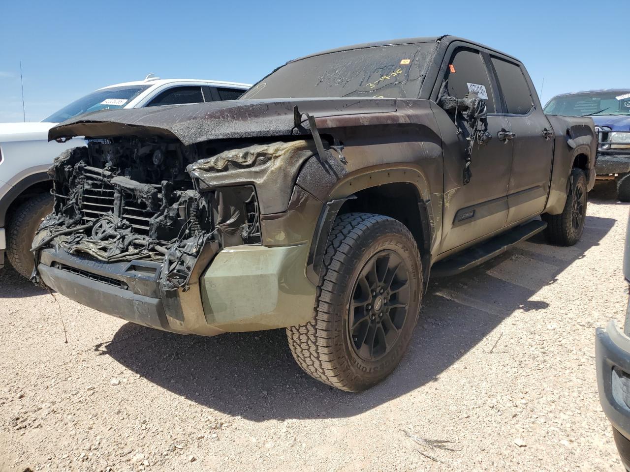 TOYOTA TUNDRA CRE 2025