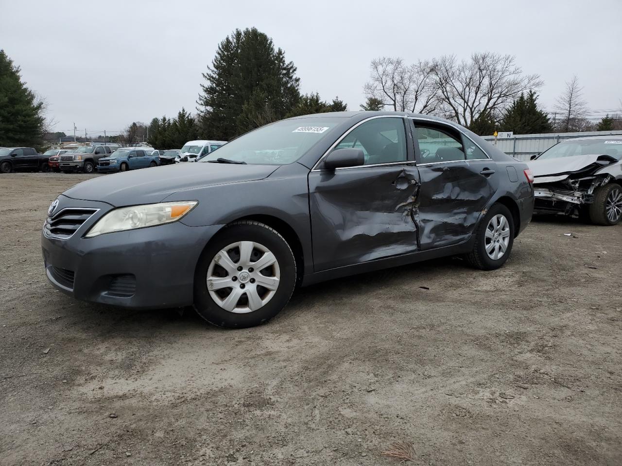 TOYOTA CAMRY BASE 2011