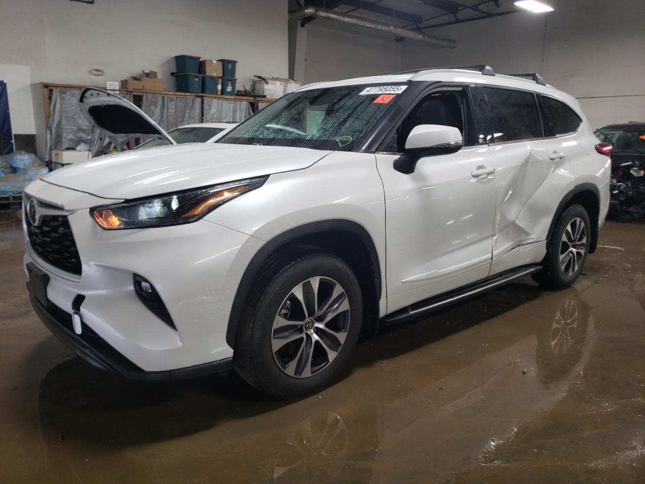 TOYOTA HIGHLANDER 2022