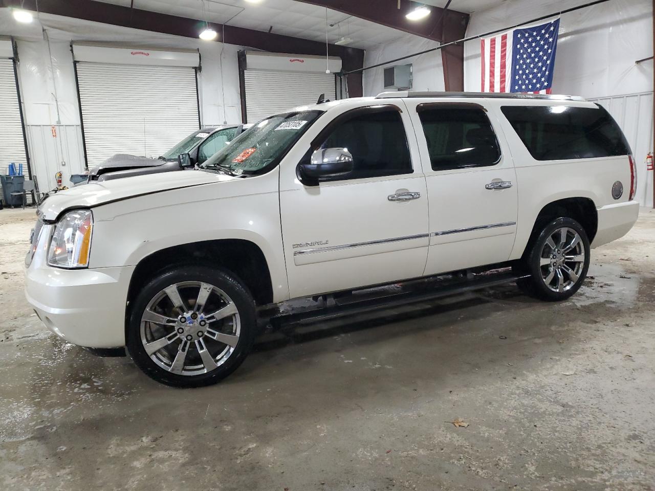 GMC YUKON XL D 2010
