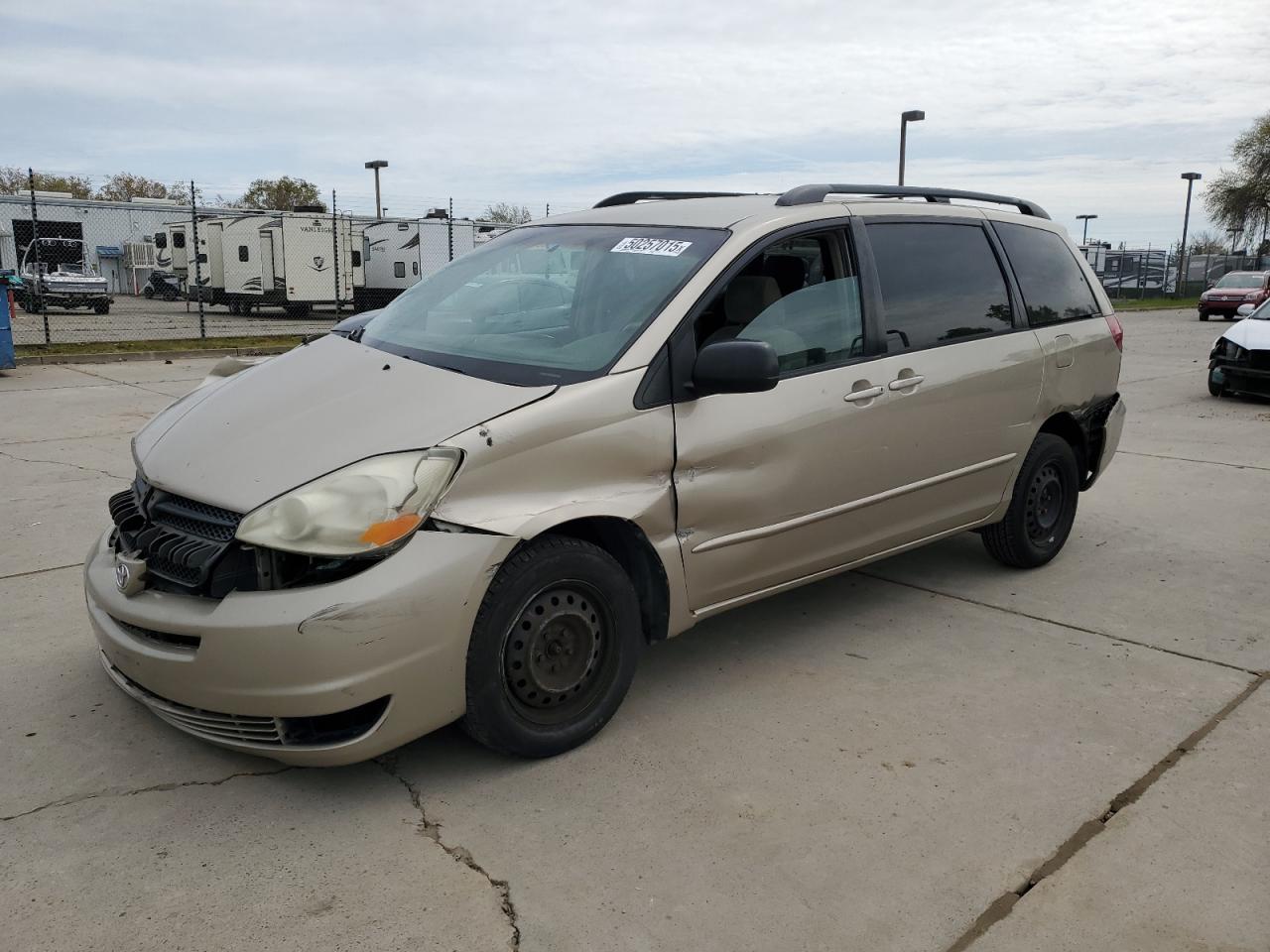 TOYOTA SIENNA CE 2004