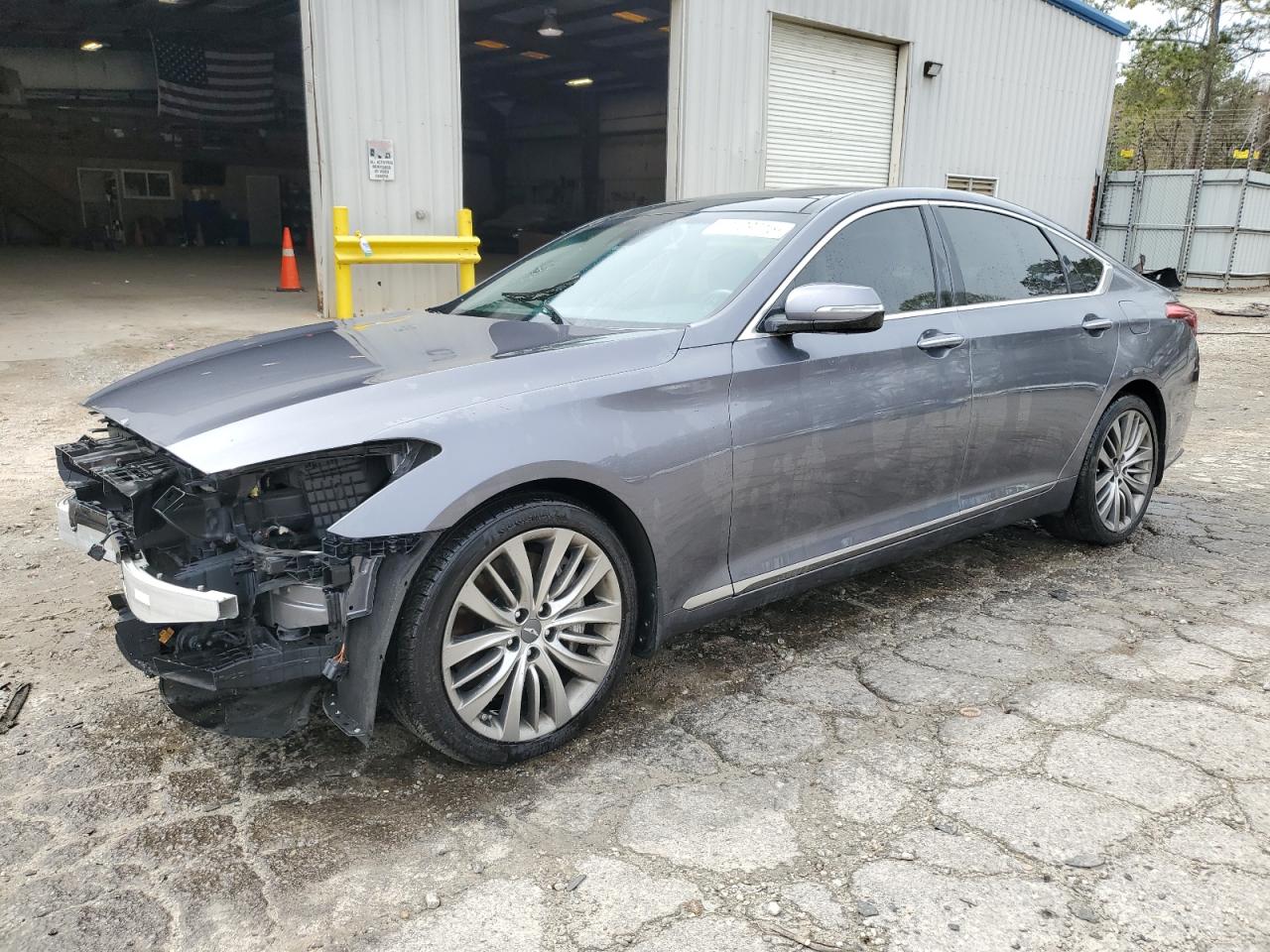HYUNDAI GENESIS 5. 2015