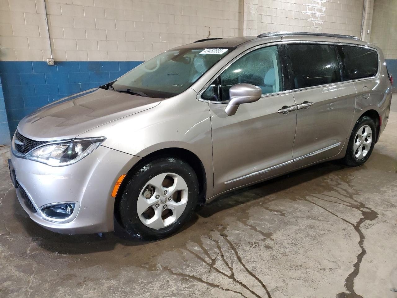 CHRYSLER PACIFICA T 2017