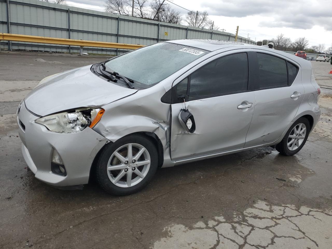 TOYOTA PRIUS C 2014