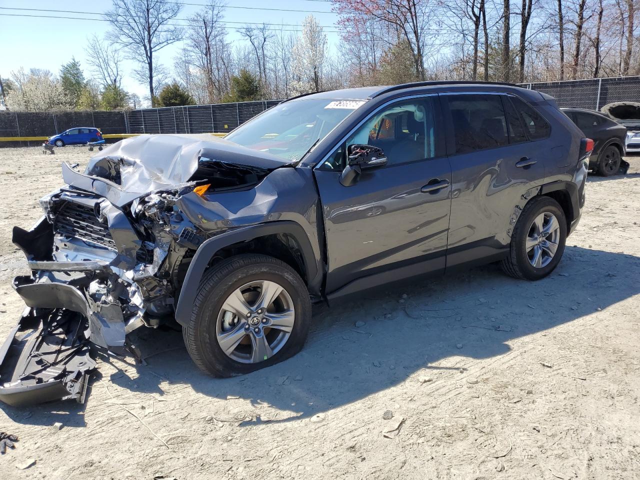 TOYOTA RAV4 XLE 2025