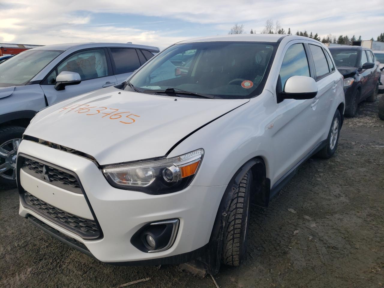 MITSUBISHI RVR SE 2015