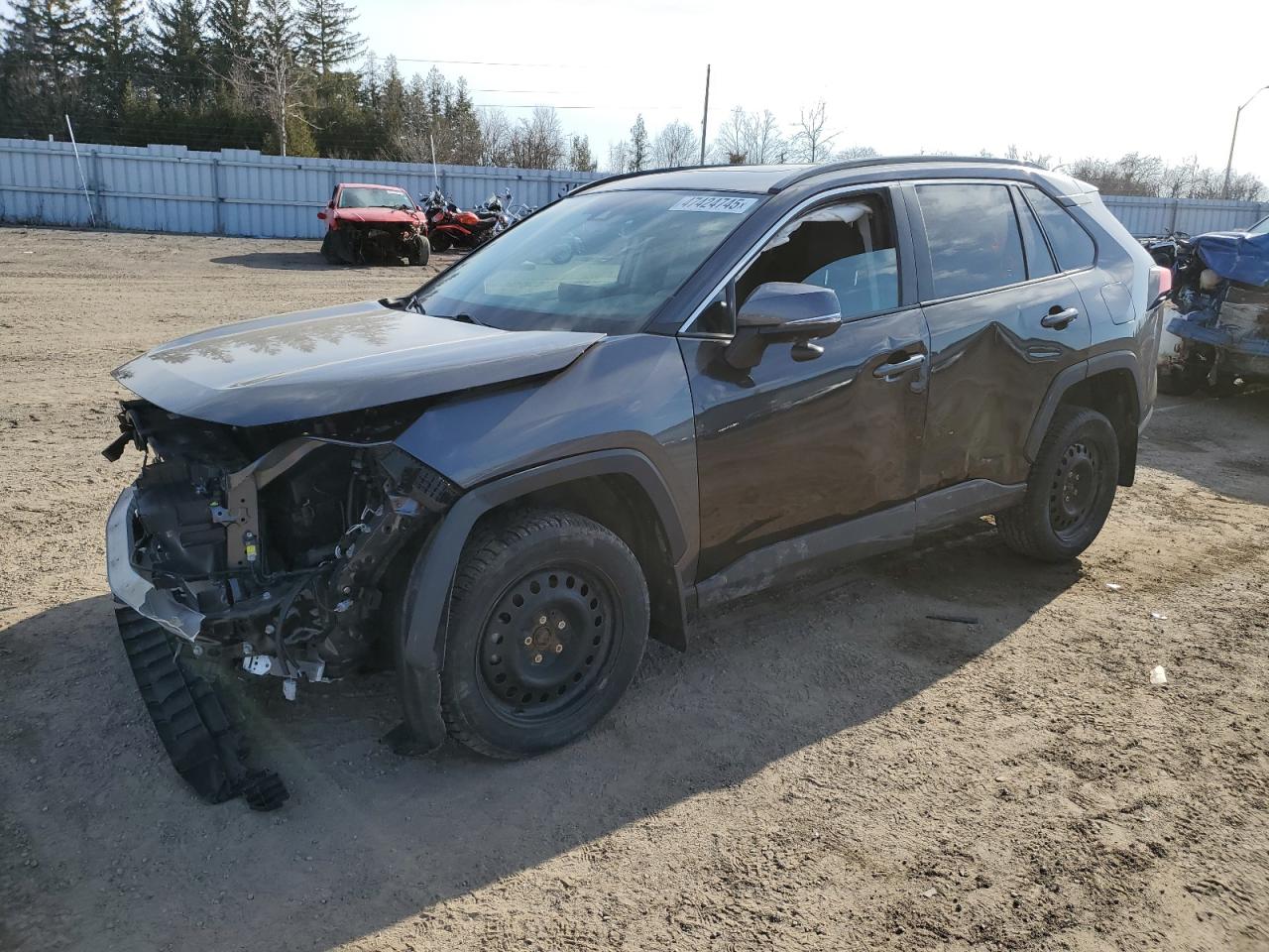 TOYOTA RAV4 XLE 2021