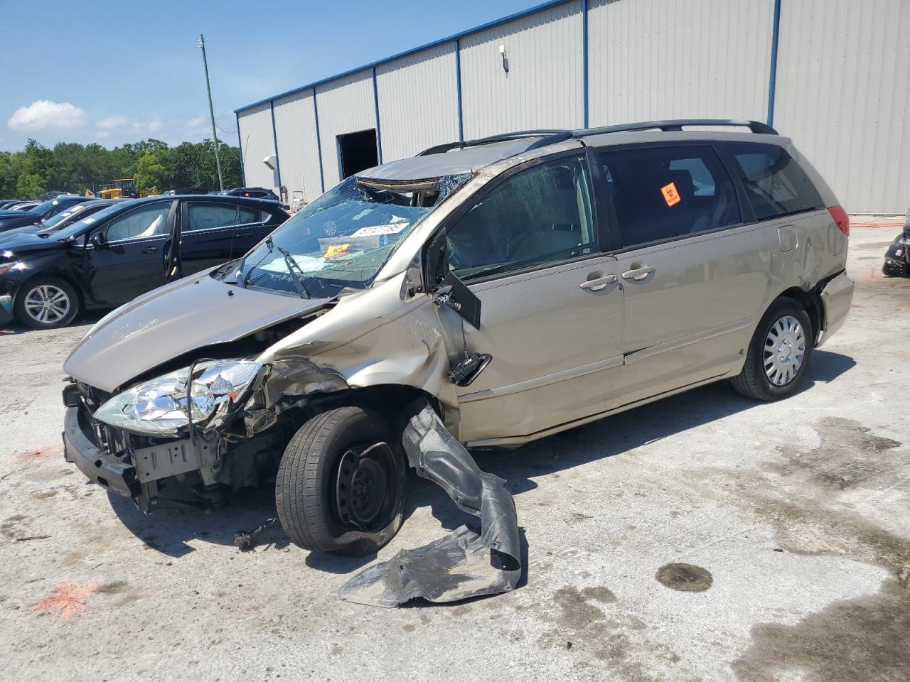 TOYOTA SIENNA CE 2006