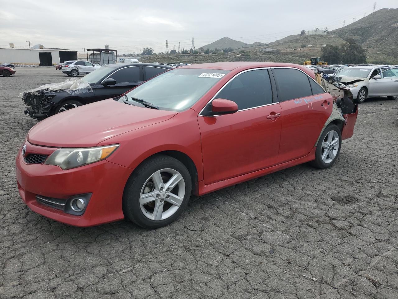 TOYOTA CAMRY BASE 2012