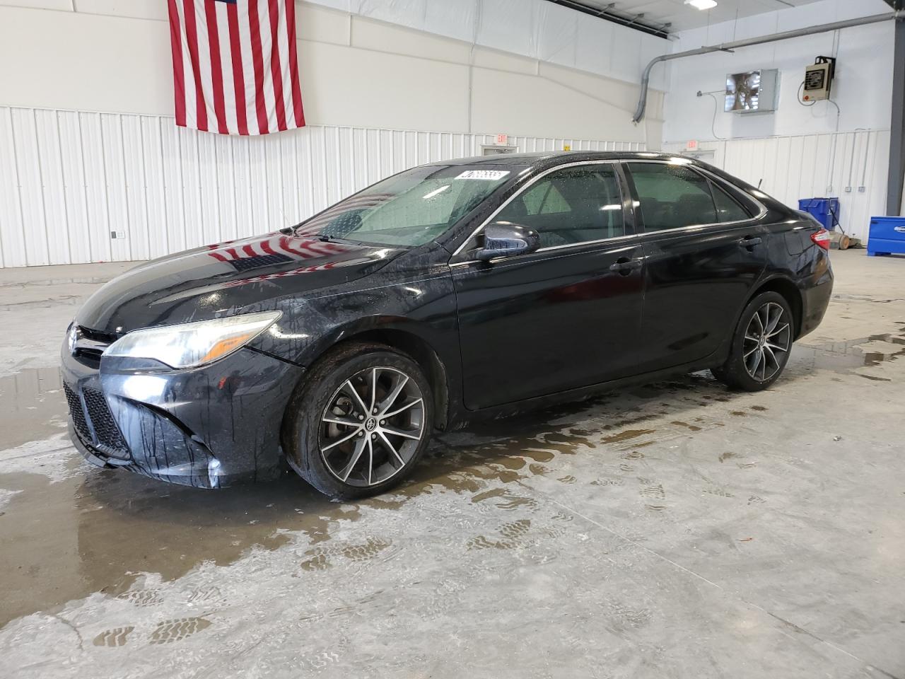 TOYOTA CAMRY LE 2015
