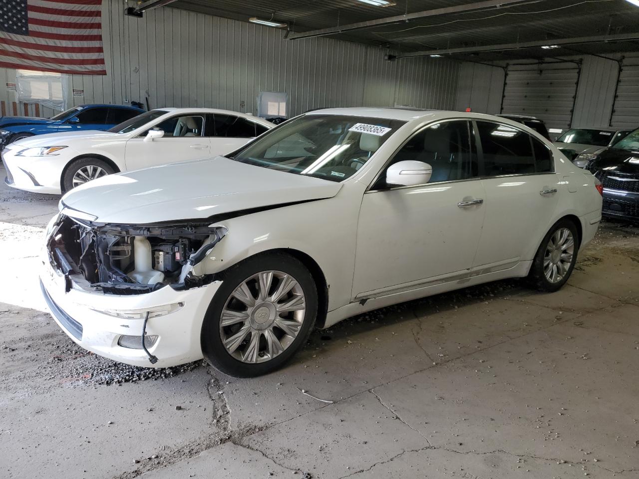 HYUNDAI GENESIS 3. 2010
