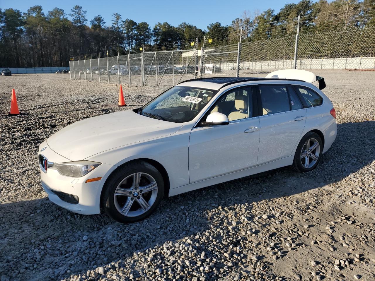 BMW 328 XI 2015
