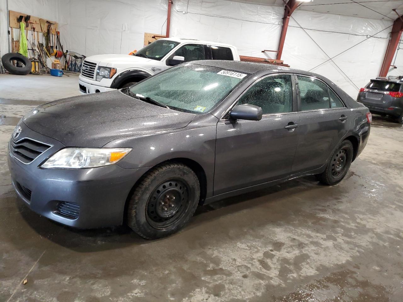 TOYOTA CAMRY BASE 2011