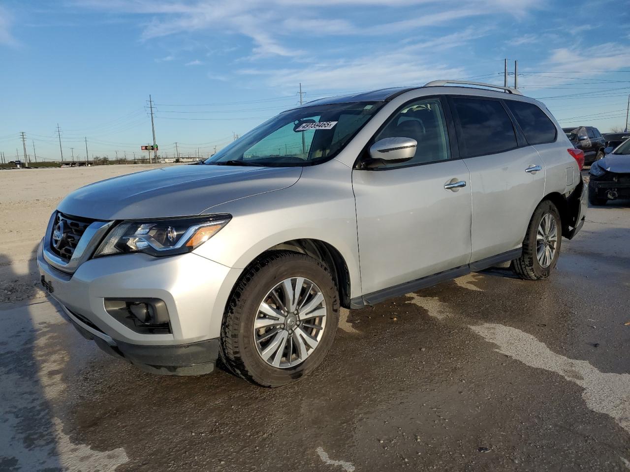 NISSAN PATHFINDER 2019