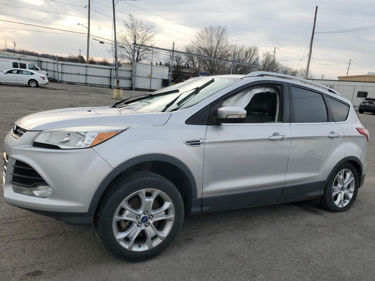 FORD ESCAPE TIT 2015