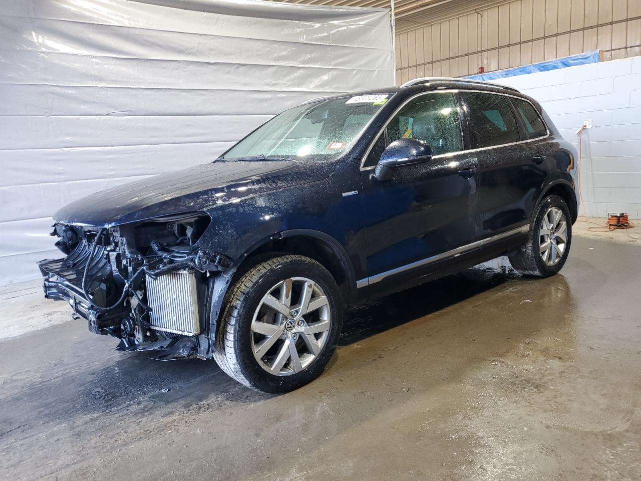 VOLKSWAGEN TOUAREG V6 2014