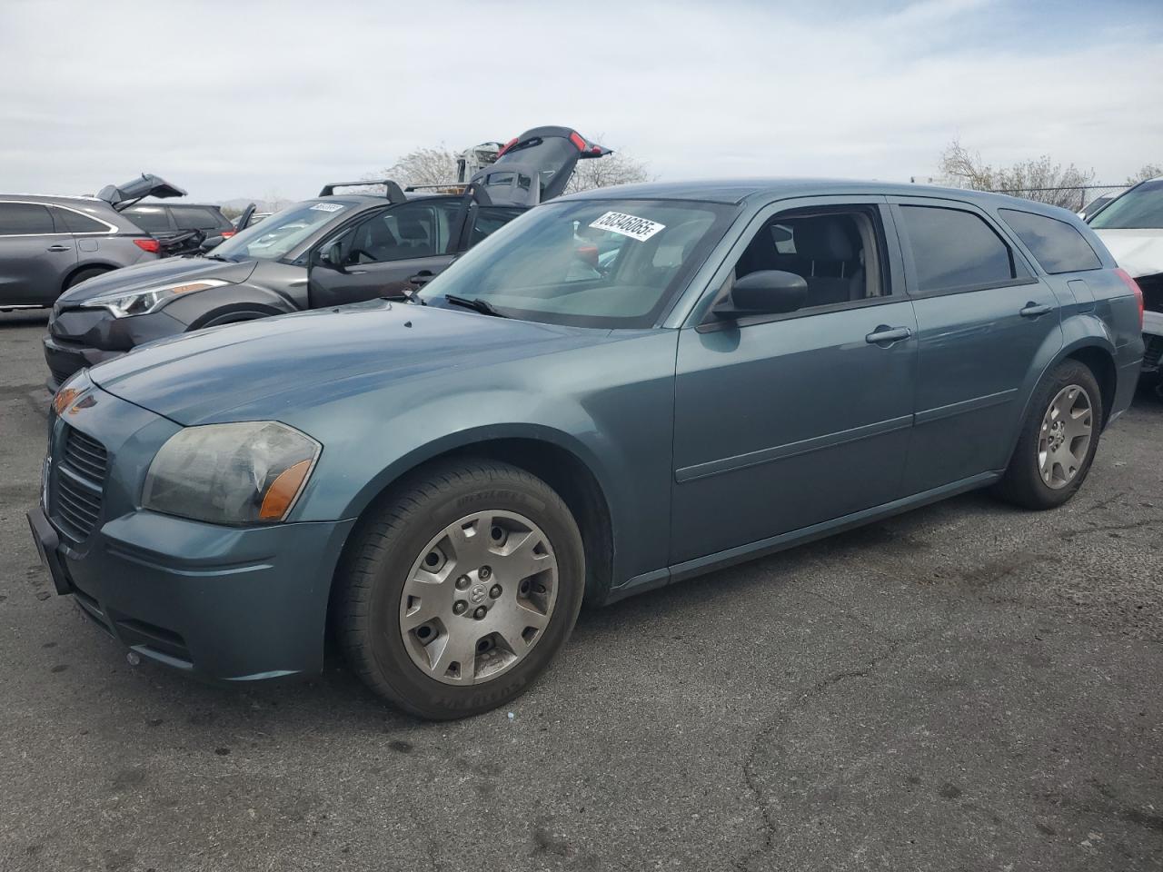 DODGE MAGNUM SE 2005