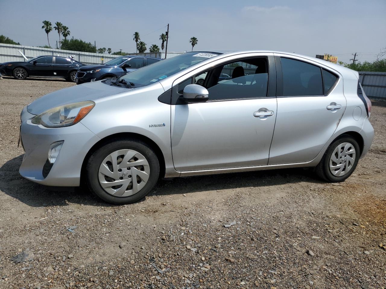 TOYOTA PRIUS C 2016