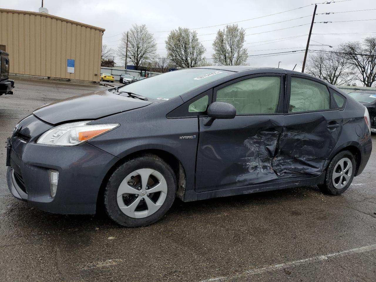 TOYOTA PRIUS 2013