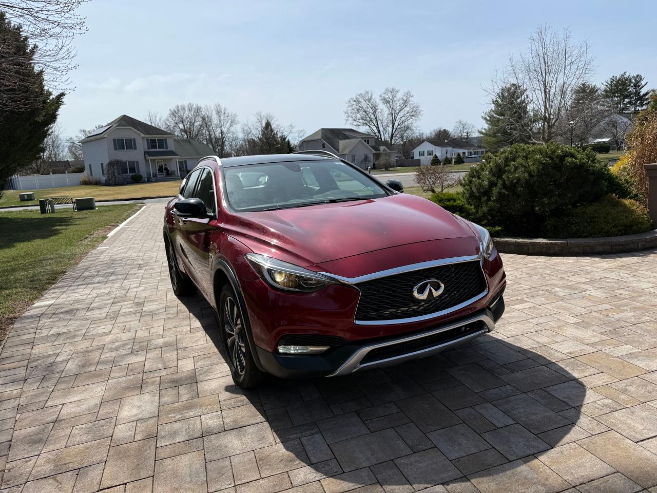 INFINITI QX30 BASE 2017