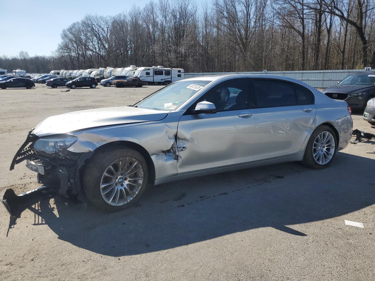BMW 750 LXI 2013