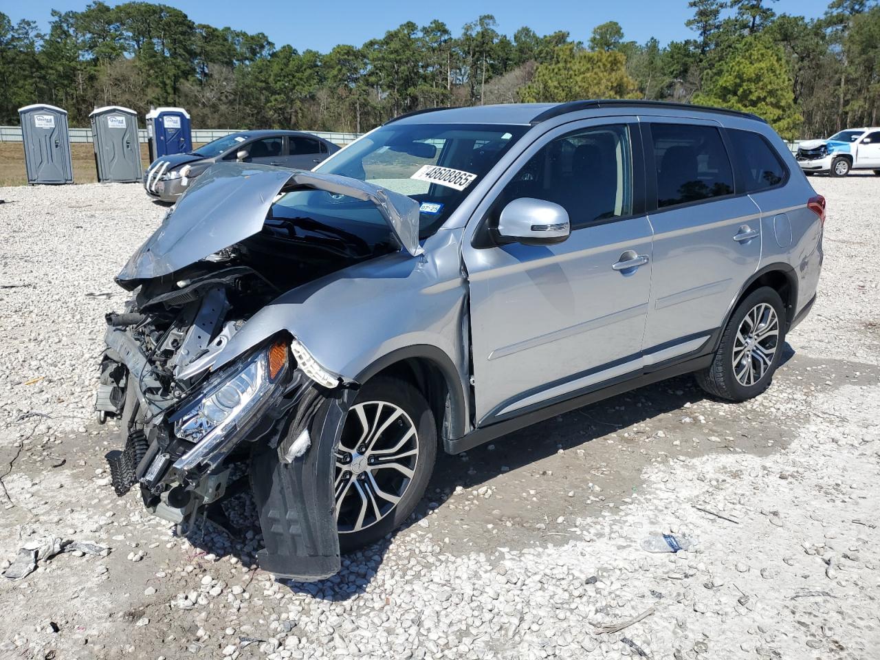 MITSUBISHI OUTLANDER 2016