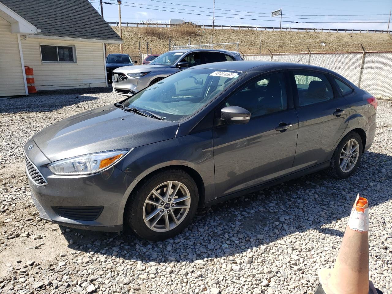 FORD FOCUS SE 2017