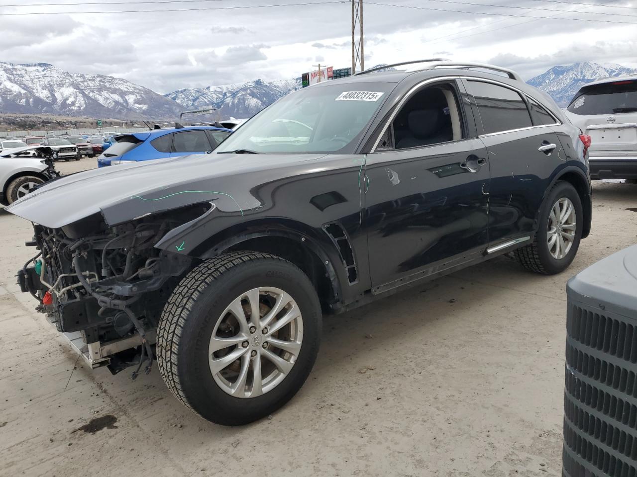 INFINITI FX35 2012