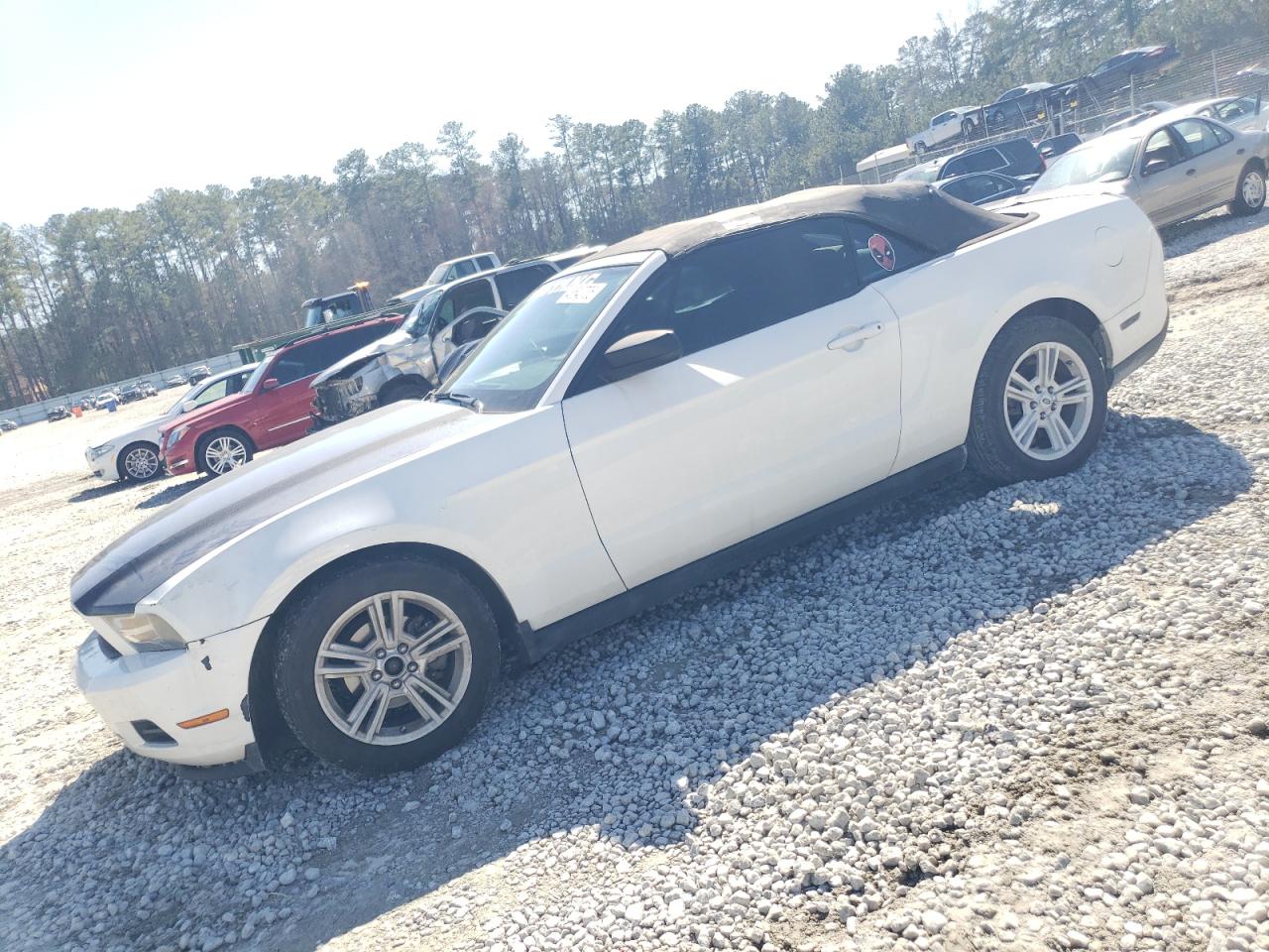 FORD MUSTANG 2010