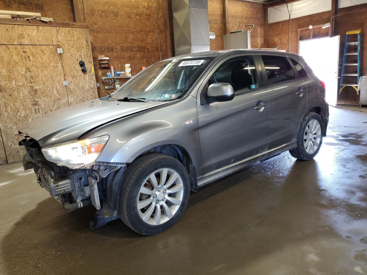 MITSUBISHI OUTLANDER 2011