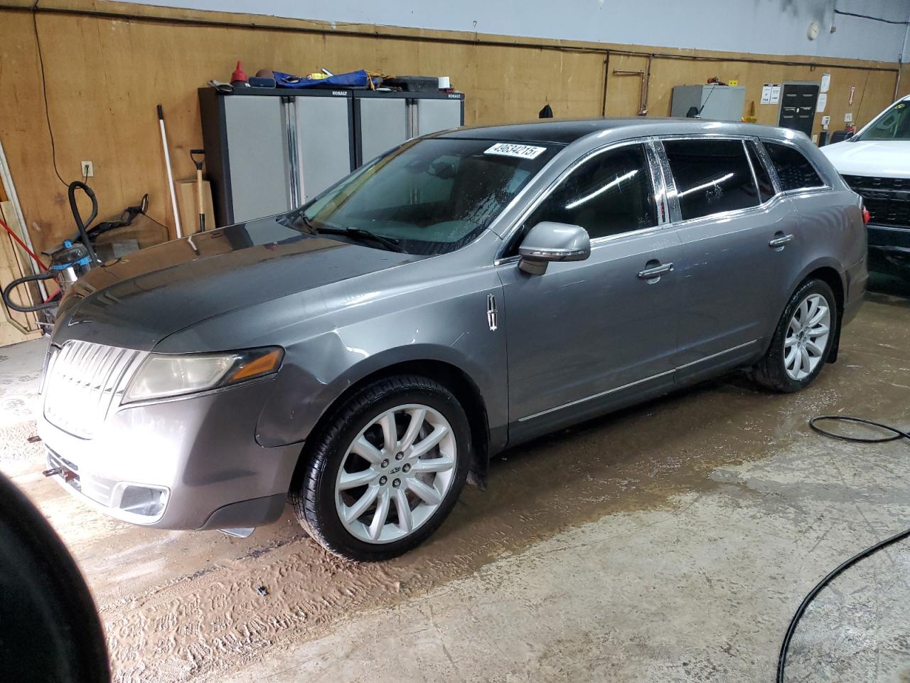 LINCOLN MKT 2010