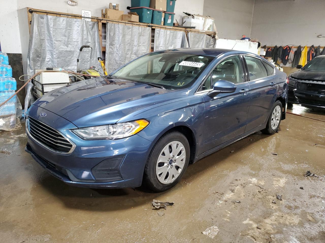 FORD FUSION S 2019