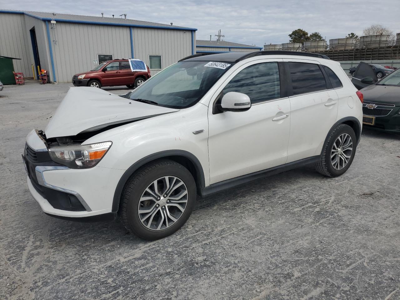 MITSUBISHI OUTLANDER 2016