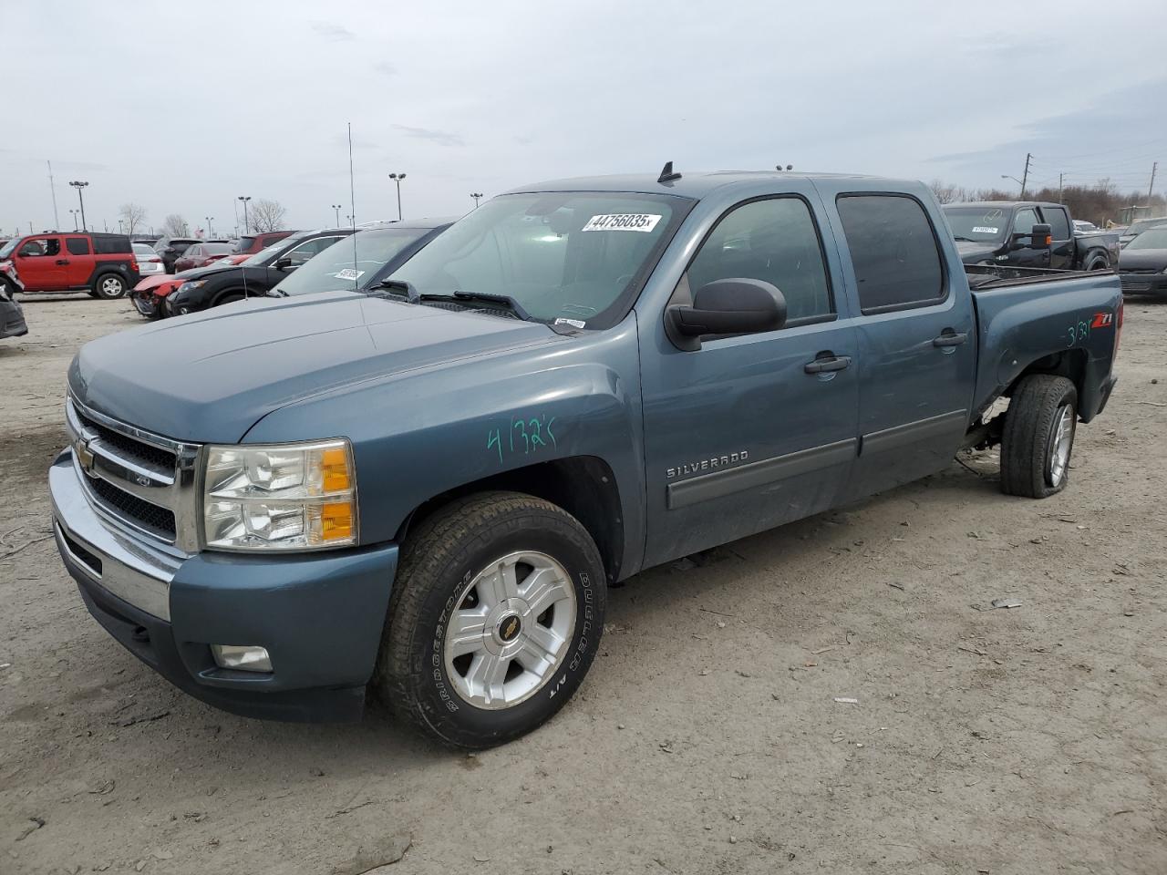 CHEVROLET SILVERADO 2011