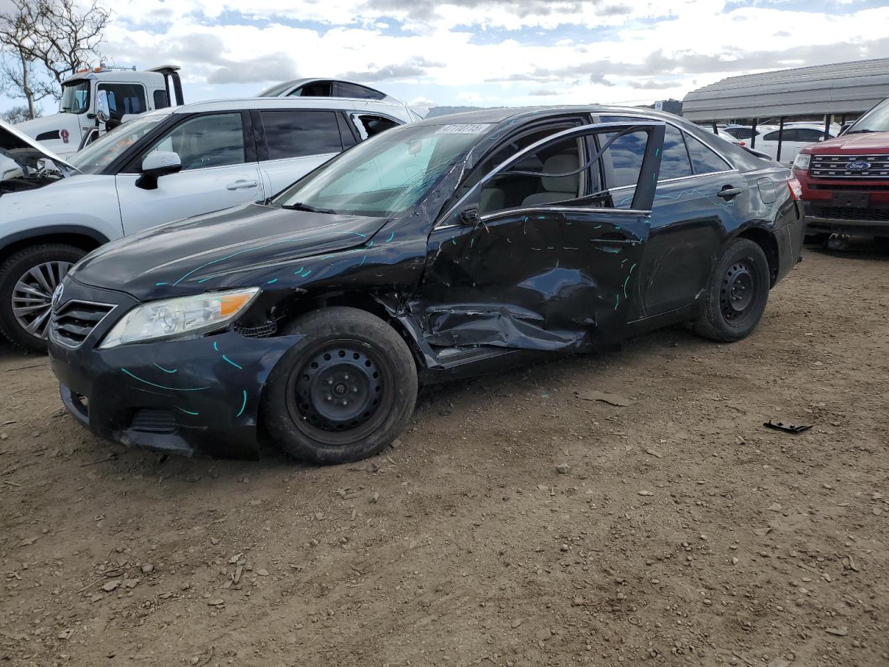 TOYOTA CAMRY BASE 2011