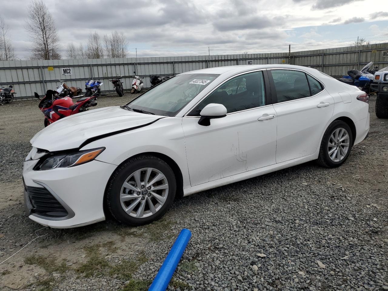 TOYOTA CAMRY LE 2021