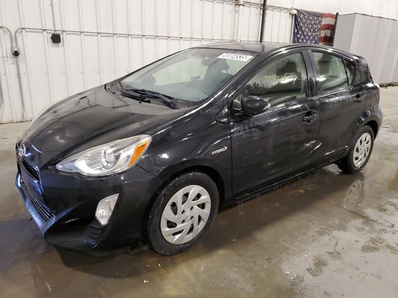 TOYOTA PRIUS C 2016