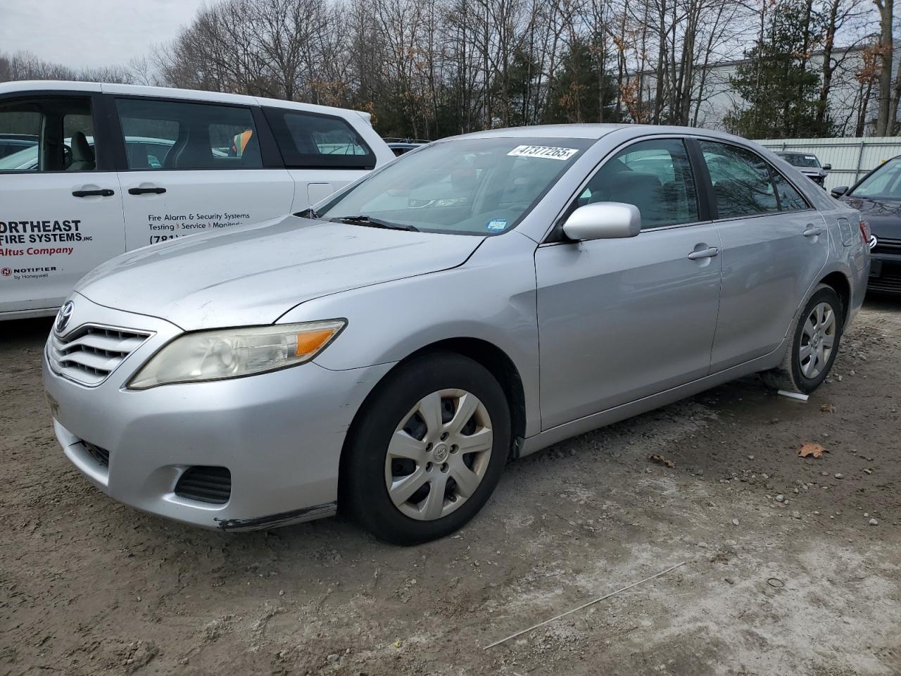 TOYOTA CAMRY BASE 2011